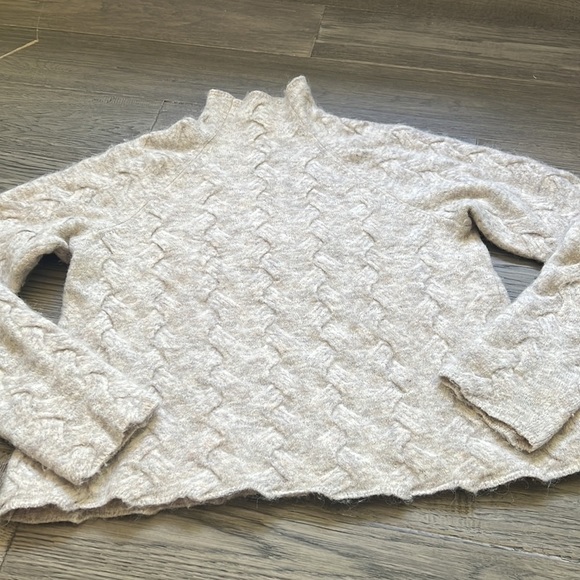 🔥wilfred Free🔥 | Aritzia basketweave Mical mock neck sweater - Picture 4 of 13